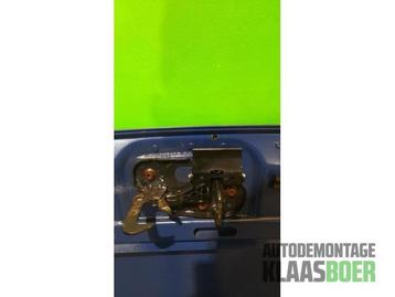 Motorkap van een Volkswagen Caddy beschikbaar voor biedingen