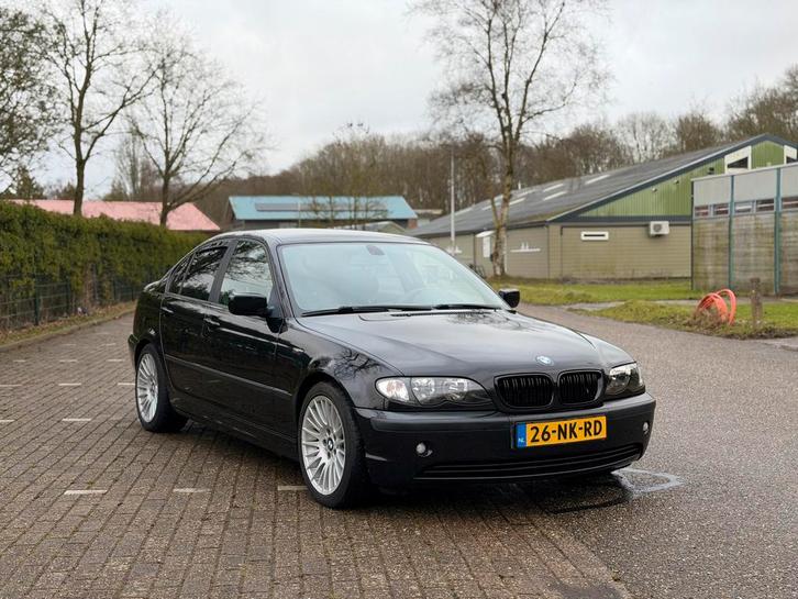 BMW 3-Serie 1.8  Zwart, Auto's, BMW, Bedrijf, 3-Serie, Benzine, C, Sedan, Handgeschakeld, Origineel Nederlands, Zwart, Achterwielaandrijving