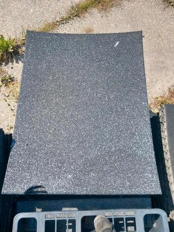 112 Rubber matten 100x130x3 (145m2) beschikbaar voor biedingen