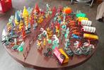 Grote partij plastic cowboys, indianen, huifkarren, paarden., Ophalen of Verzenden, Gebruikt