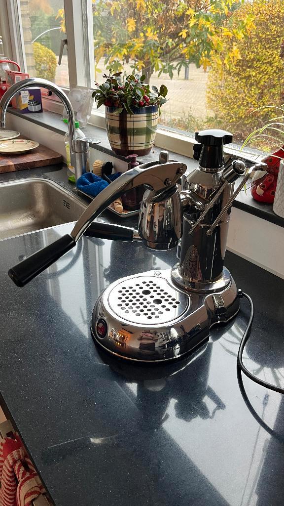La Pavoni Europiccola Stradivari Lusso 2025 0,8l, Witgoed en Apparatuur, Koffiezetapparaten, Zo goed als nieuw, Gemalen koffie