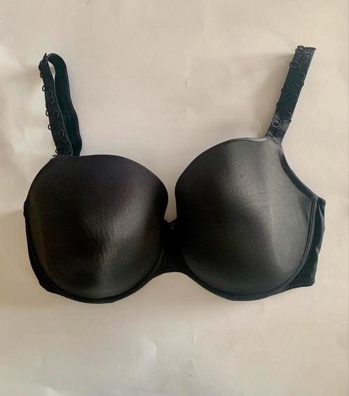 Prima donna 90F voorgevormd satin de luxe zwart, Kleding | Dames, Ondergoed en Lingerie, BH, Zwart, Verzenden