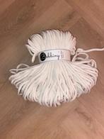 Bobbiny Jumbo 9 mm Naturel Nieuw! Vaste prijs is per bol, Hobby en Vrije tijd, Verzenden, Nieuw, Haken, Wol of Garen