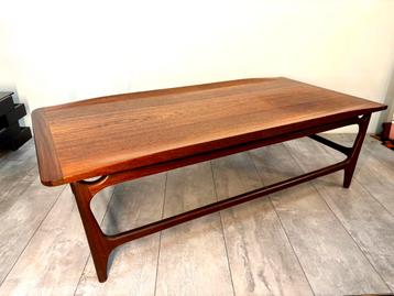Vintage Webe Salontafel jaren 70 Louis van Teeffelen beschikbaar voor biedingen