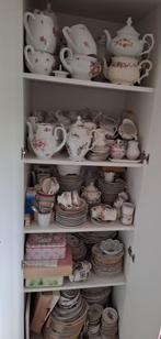 Héél véél brocant serviesgoed!!! Kastopruiming, Huis en Inrichting, Keuken | Servies, Ophalen, Overige stijlen, Bord(en)