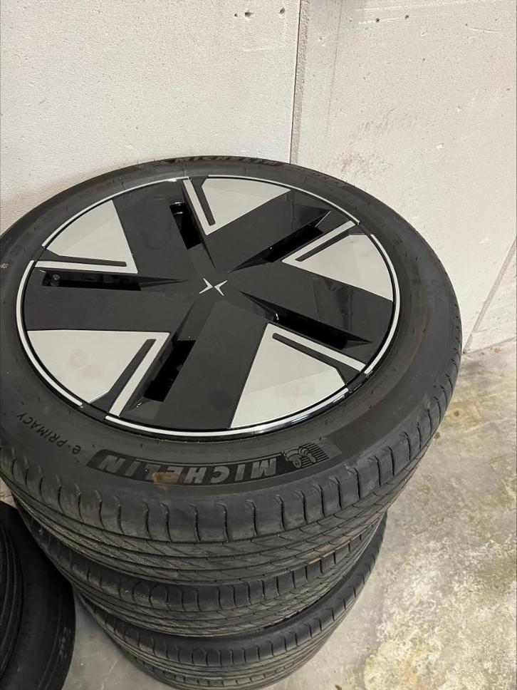 19 inch Aero velgen voor Polestar 2 – met banden, Auto-onderdelen, Banden en Velgen, Velg(en), Zomerbanden, 19 inch, 245 mm, Personenwagen