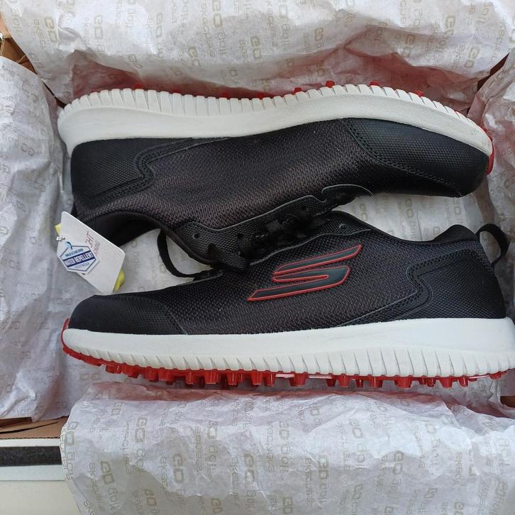 Skechers Go Golf Max 4  golfschoenen Zwart-Rood mt 42,5/9, Sport en Fitness, Golf, Nieuw, Schoenen, Overige merken, Ophalen of Verzenden