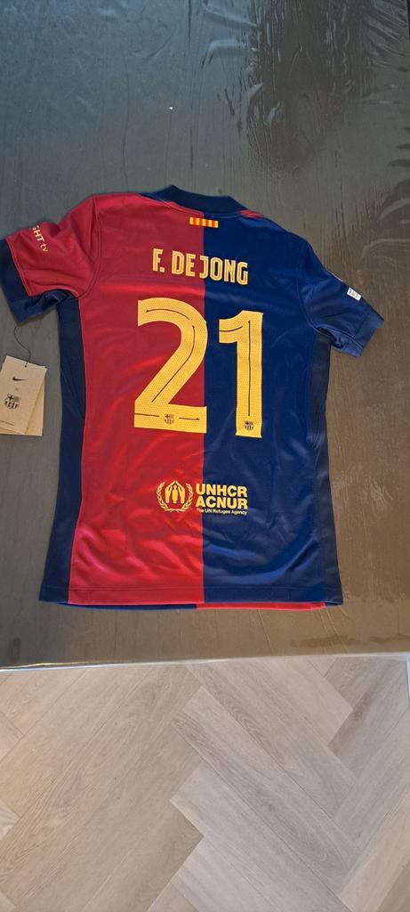 Officieel Barcelona voetbalshirt 24-25 F. DE JONG, Sport en Fitness, Voetbal, Nieuw, Clubaccessoires, Maat M, Ophalen of Verzenden