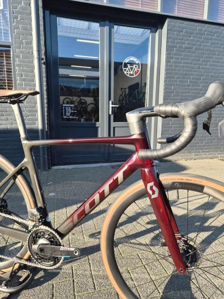 Scott Addict RC 10 54cm  2024 Cherry Red, New Force Powerme, Fietsen en Brommers, Fietsen | Racefietsen, Zo goed als nieuw, Heren