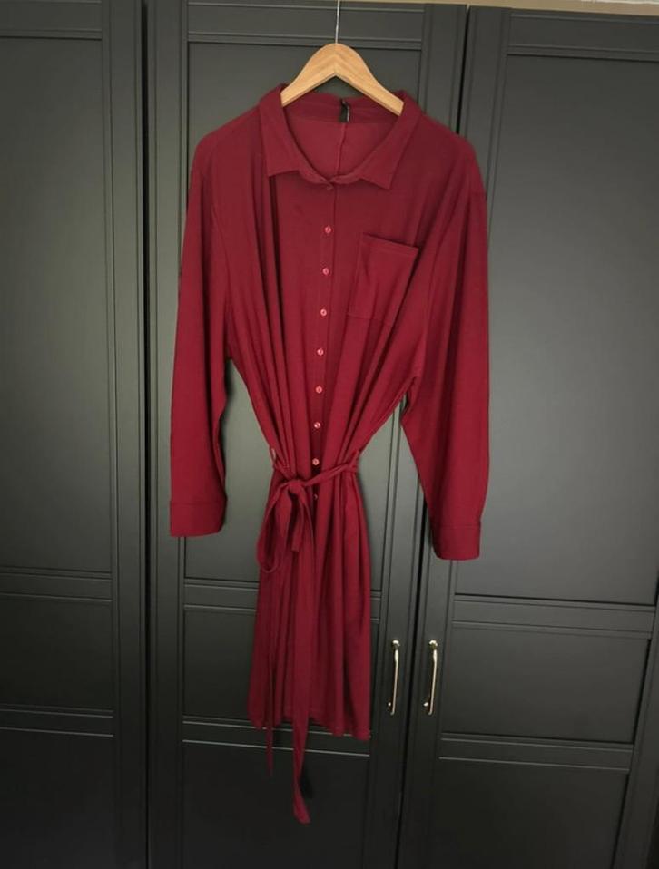 Bordeaux Rode Jurk - Maat 46/48, Kleding | Dames, Jurken, Zo goed als nieuw, Maat 46/48 (XL) of groter, Rood, Onder de knie, Ophalen of Verzenden
