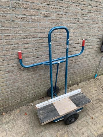Platenkar beschikbaar voor biedingen