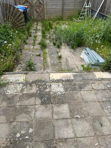 gratis tuin tegels op te halen beschikbaar voor biedingen