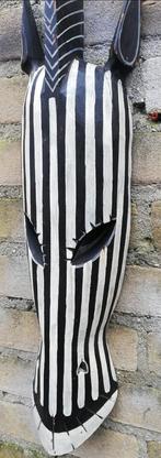 Masker, zebrapaard. Afrika. Houtsnijwerk. 12.5/46 cm., Ophalen, Zo goed als nieuw