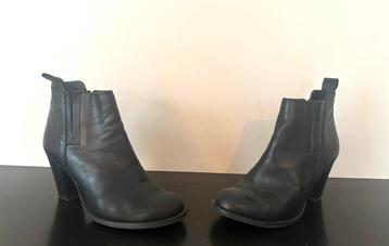 Zwarte stoere leren enkellaarzen Gardenia Copenhagen 40 beschikbaar voor biedingen