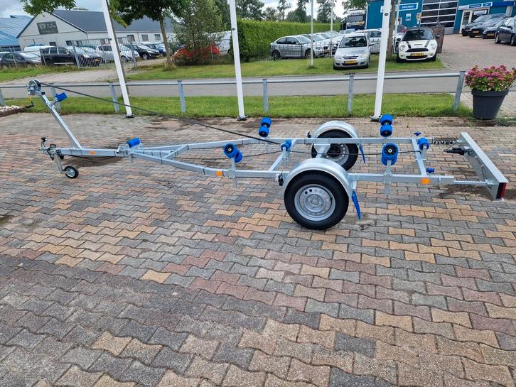 TTH 750 VK Boottrailer NIEUW!! NU €1595, Watersport en Boten, Boottrailers, Nieuw, Sloepentrailer, Minder dan 1500 kg, Minder dan 6 meter