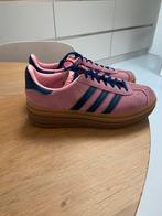 Adidas gazelle maat 37 1/3 roze blauw heel netjes, Ophalen of Verzenden, Zo goed als nieuw, Roze, Sneakers of Gympen