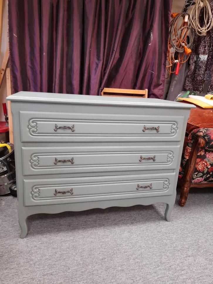 Mooie groene laden kast, Kinderen en Baby's, Kinderkamer | Commodes en Kasten, Zo goed als nieuw, 105 cm of meer, 50 tot 70 cm