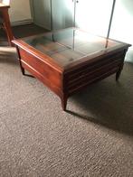 Mooie houten salontafel met glazen blad, Gebruikt, 100 tot 150 cm, Vierkant, Minder dan 50 cm
