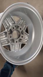 Mercedes G-klasse een losse lichtmetalen 15 inch velg, Nieuw, 15 inch, Velg(en), Ophalen of Verzenden