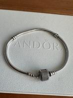 Pandora armband met pave sluiting, Ophalen of Verzenden, Zo goed als nieuw, Zilver