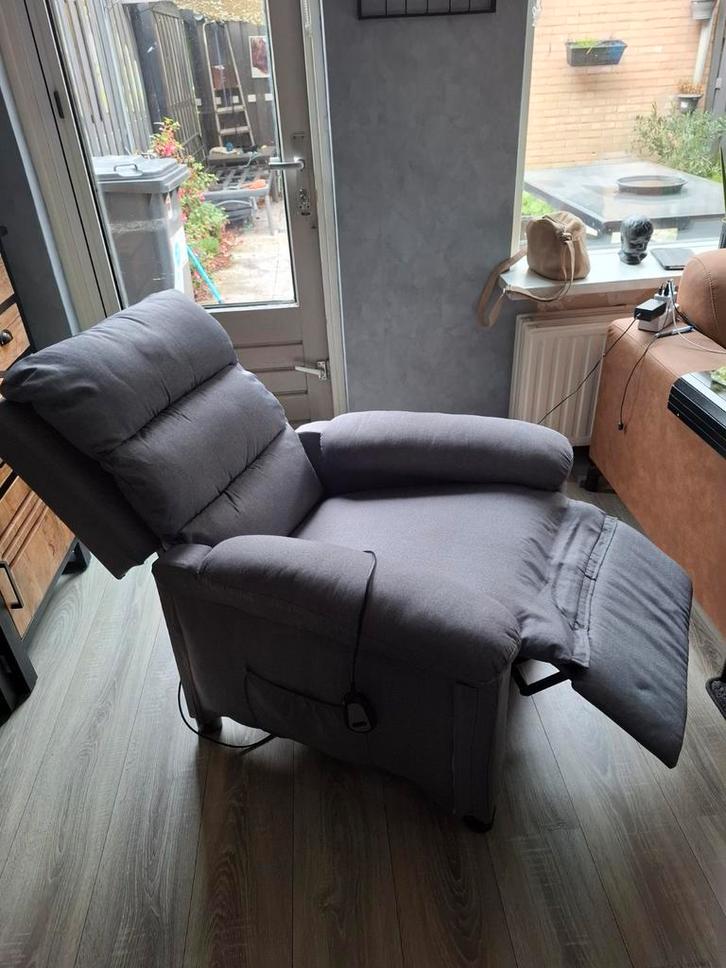 Elektrische Relaxstoel - Zo Goed Als Nieuw!, Huis en Inrichting, Fauteuils, Zo goed als nieuw, Stof, 75 tot 100 cm, 75 tot 100 cm