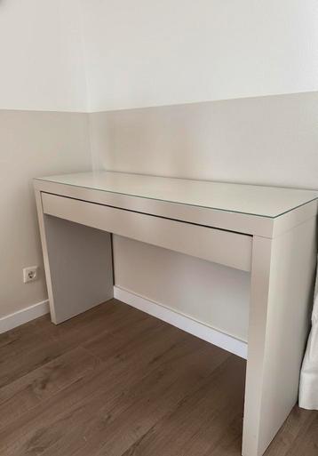 Ikea Malm kaptafel, beige geverfd - afbeelding 1
