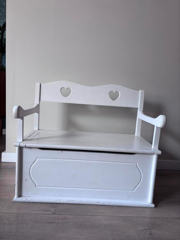 Lief speelgoedbankje van hout, Kinderen en Baby's, Kinderkamer | Overige Meubels, Zo goed als nieuw, Overige typen, Ophalen