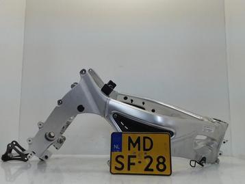 FRAME Yamaha YZF R6 2001-2002 (5EB211100100) beschikbaar voor biedingen