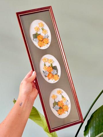 Vintage bloemen lijst wanddecoratie beschikbaar voor biedingen