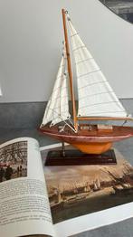 Zeilboot miniatuur, Hobby en Vrije tijd, Ophalen, Zo goed als nieuw