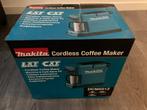 Makita DCM501Z koffie apparaat, Ophalen, Zo goed als nieuw, Koffiepads en cups