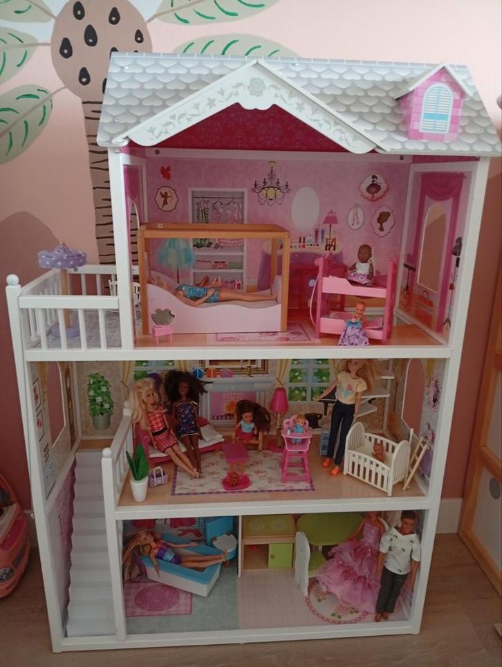 Groot Barbiehuis met Barbies, meubels en accessoires, Kinderen en Baby's, Speelgoed | Poppenhuizen, Ophalen