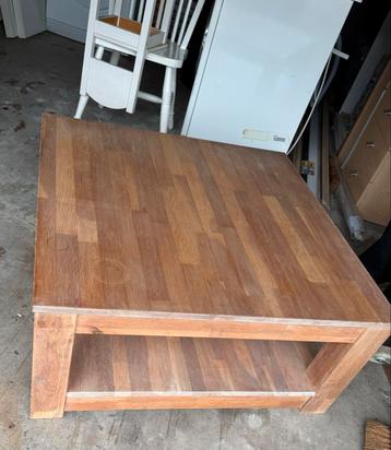 Houten Salontafel beschikbaar voor biedingen
