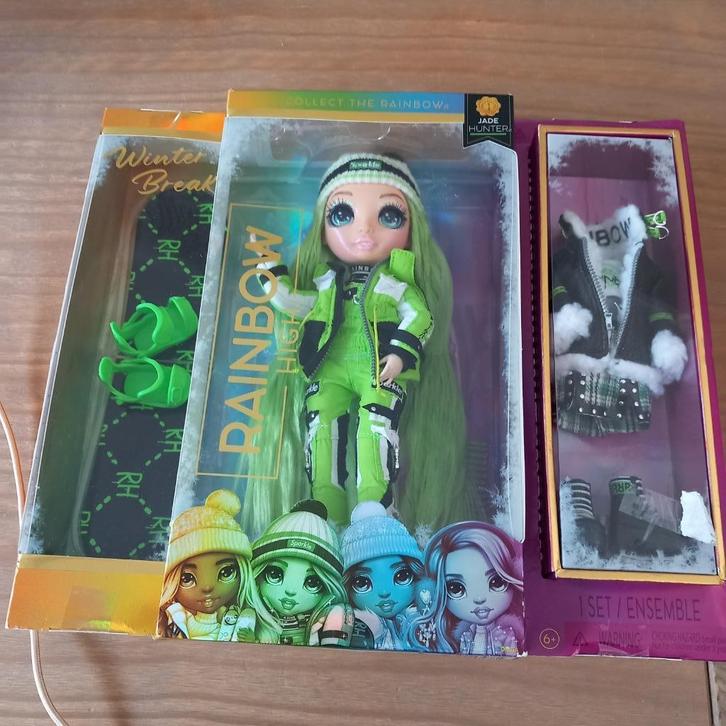 rainbow high nieuw met ski schoen kleding, Kinderen en Baby's, Speelgoed | Poppen, Nieuw, Overige typen, Ophalen of Verzenden