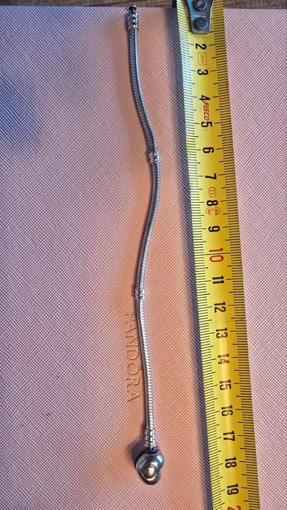 Pandora Zilveren Armband met Hart Bedel, Sieraden, Tassen en Uiterlijk, Armbanden, Gebruikt, Zilver, Zilver, Met bedels of kralen