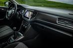 Volkswagen T-Roc 1.5 TSI Style | Navi | Trekhaak | Nap | PDC, Voorwielaandrijving, 4 cilinders, Zwart, Origineel Nederlands