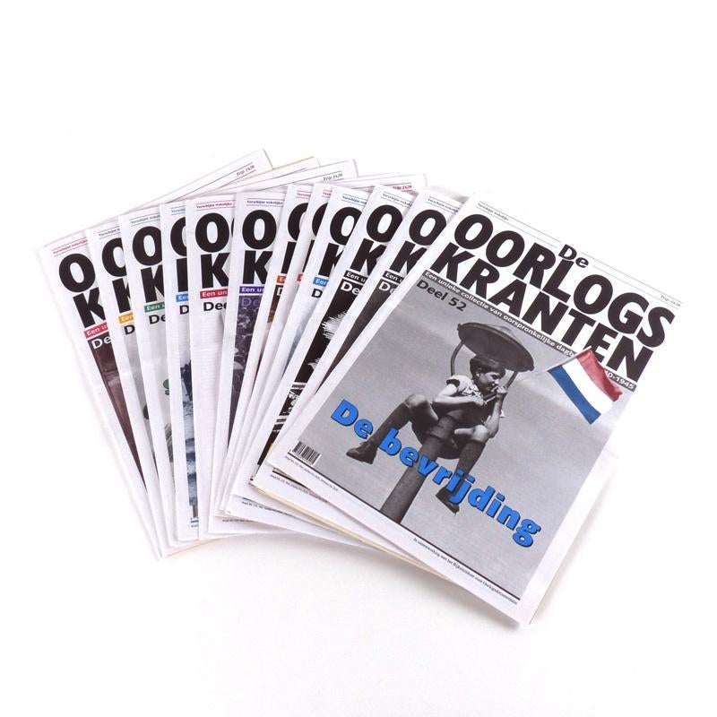 De oorlogskranten WO II / WO2 in 4 casettes, Verzamelen, Militaria | Tweede Wereldoorlog, Overige soorten, Boek of Tijdschrift