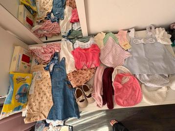 Groot babymeisjespakket – beschikbaar voor biedingen