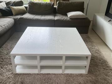 Salontafel wit, design. beschikbaar voor biedingen