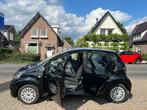Toyota Aygo 1.0-12V Comfort Navigator 51.000 km NL-AUTO-NAP., Voorwielaandrijving, Euro 5, Stof, Gebruikt