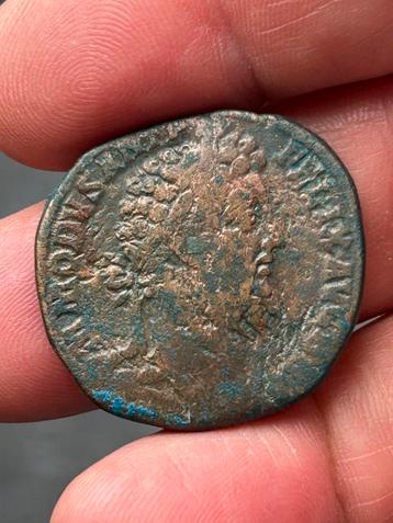 Sestertius Commodus/ IONI beschikbaar voor biedingen