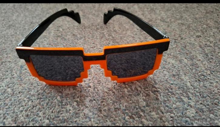 Loot crate pixel zonnebril oranje unisex, Sieraden, Tassen en Uiterlijk, Zonnebrillen en Brillen | Heren, Nieuw, Zonnebril, Overige merken