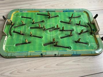 Vintage voetbalspel jaren ’60 – Europa Cup uitvoering beschikbaar voor biedingen