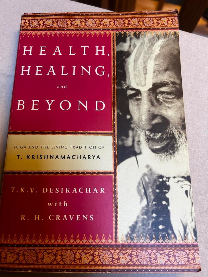 Health, Healing, and Beyond - Yoga & Spiritualiteit, Boeken, Esoterie en Spiritualiteit, Zo goed als nieuw, Achtergrond en Informatie