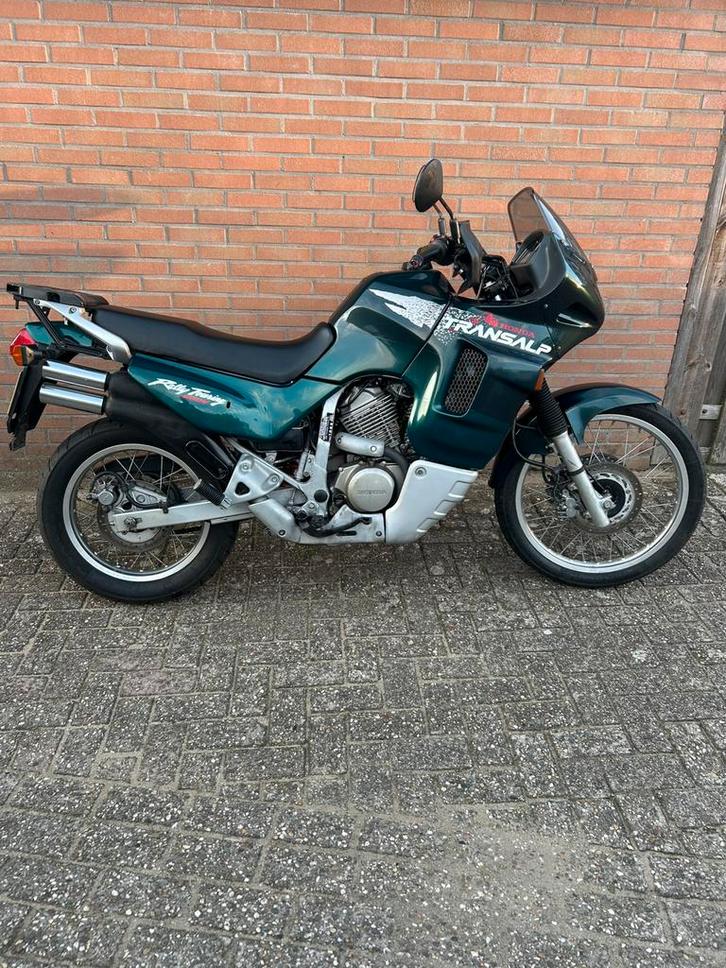 Mooie Honda transalp xl 600 v, Motoren, Motoren | Honda, Particulier, Toermotor, meer dan 35 kW, 2 cilinders, Ophalen