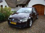 Volkswagen Golf (versie 7,5) 1.0 TSI 63KW 5D 2018 Rood, Stof, 610 kg, Origineel Nederlands, Handgeschakeld