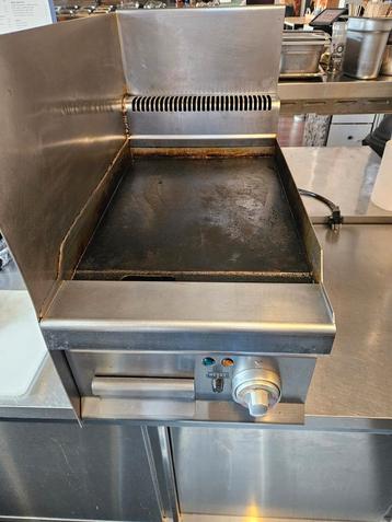 2x grill. Goedwerkend beschikbaar voor biedingen