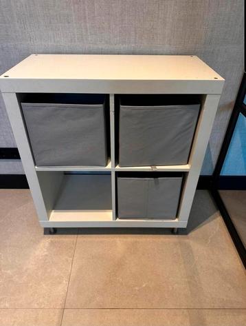 IKEA Kallax 2x2 Wit met Kastjes beschikbaar voor biedingen