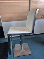 4 Moderne witte barkruk met metalen frame, Ophalen, Gebruikt, 60 tot 90 cm, In hoogte verstelbaar