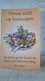 Nieuw zicht op huiscuspen Dré Aukes, Ophalen of Verzenden, Zo goed als nieuw, Astrologie